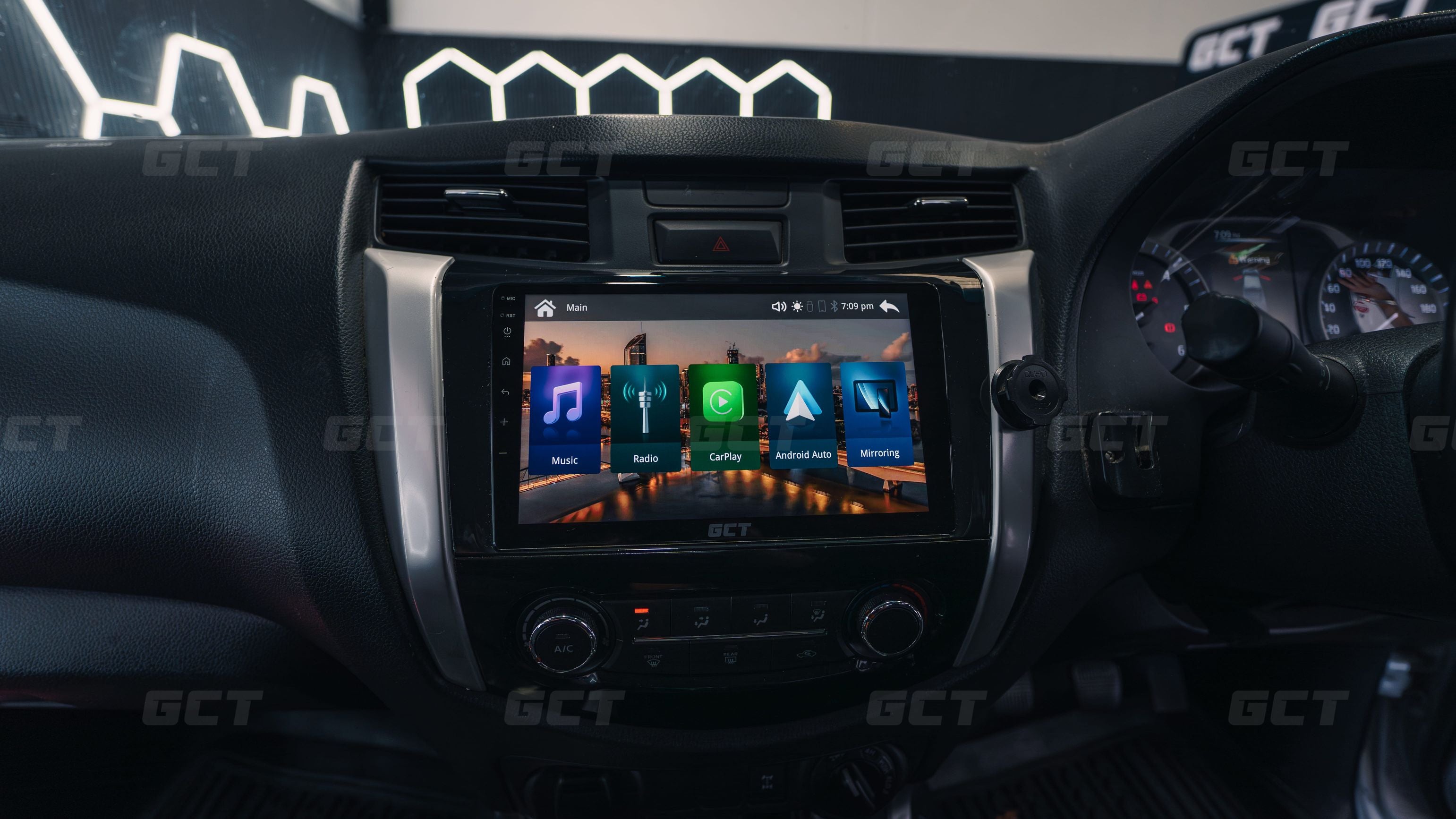 Nissan Navara NP300 Wireless Carplay Headunit DIY Kit
