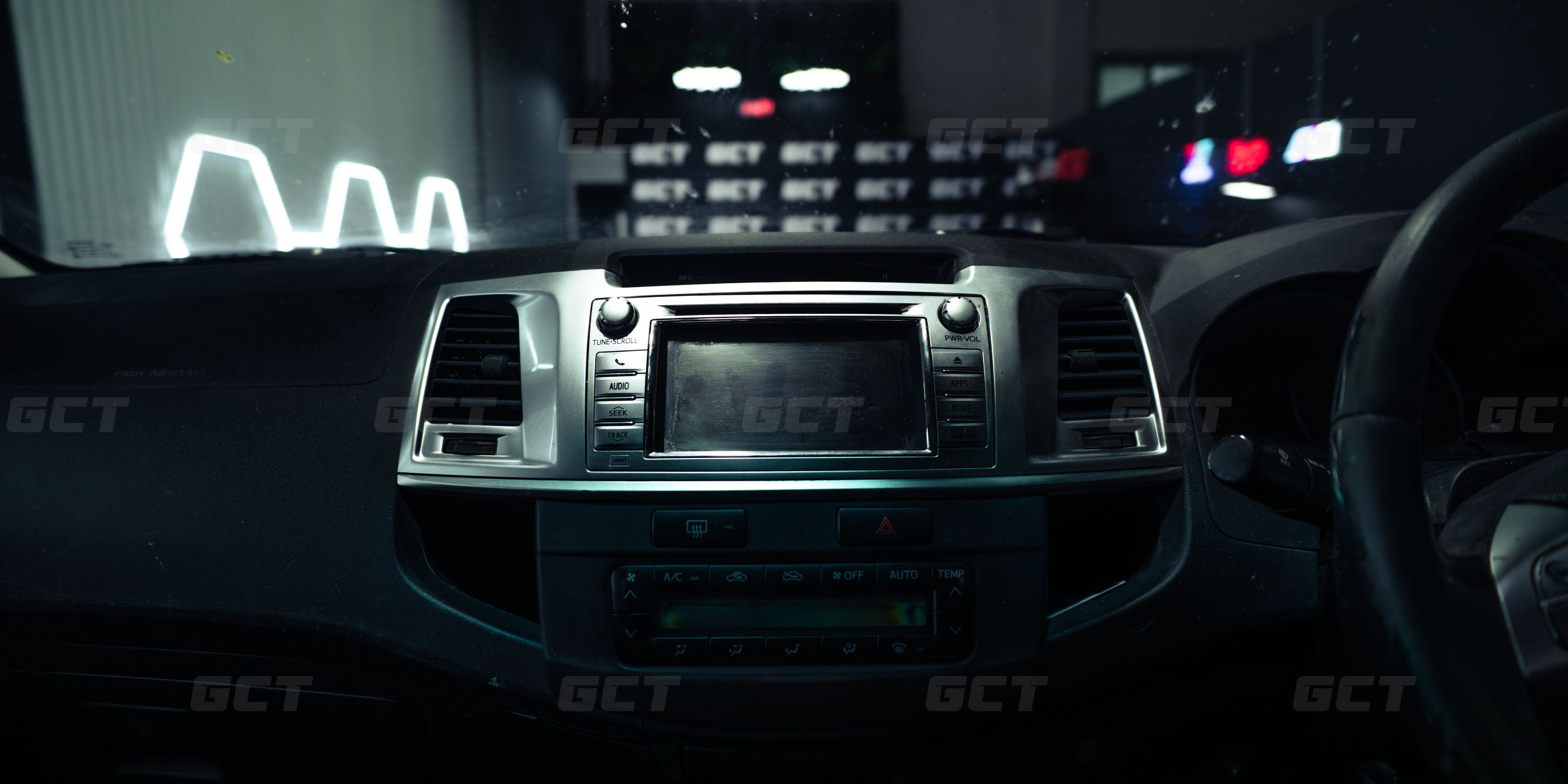 Toyota Hilux N70 Wireless Carplay Headunit DIY Kit